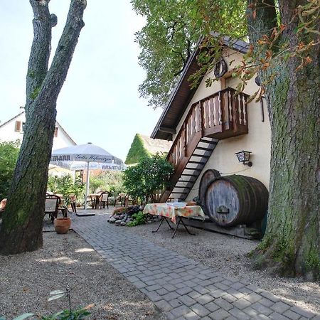 Gasthaus Zum Hirschen Oberrimsingen Kültér fotó