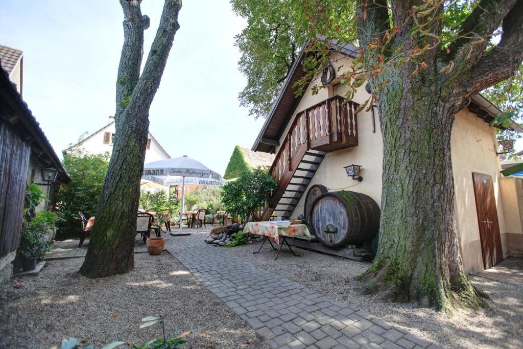 Gasthaus Zum Hirschen Oberrimsingen Kültér fotó