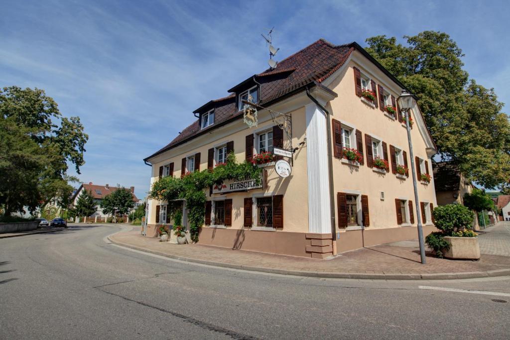 Gasthaus Zum Hirschen Oberrimsingen Kültér fotó